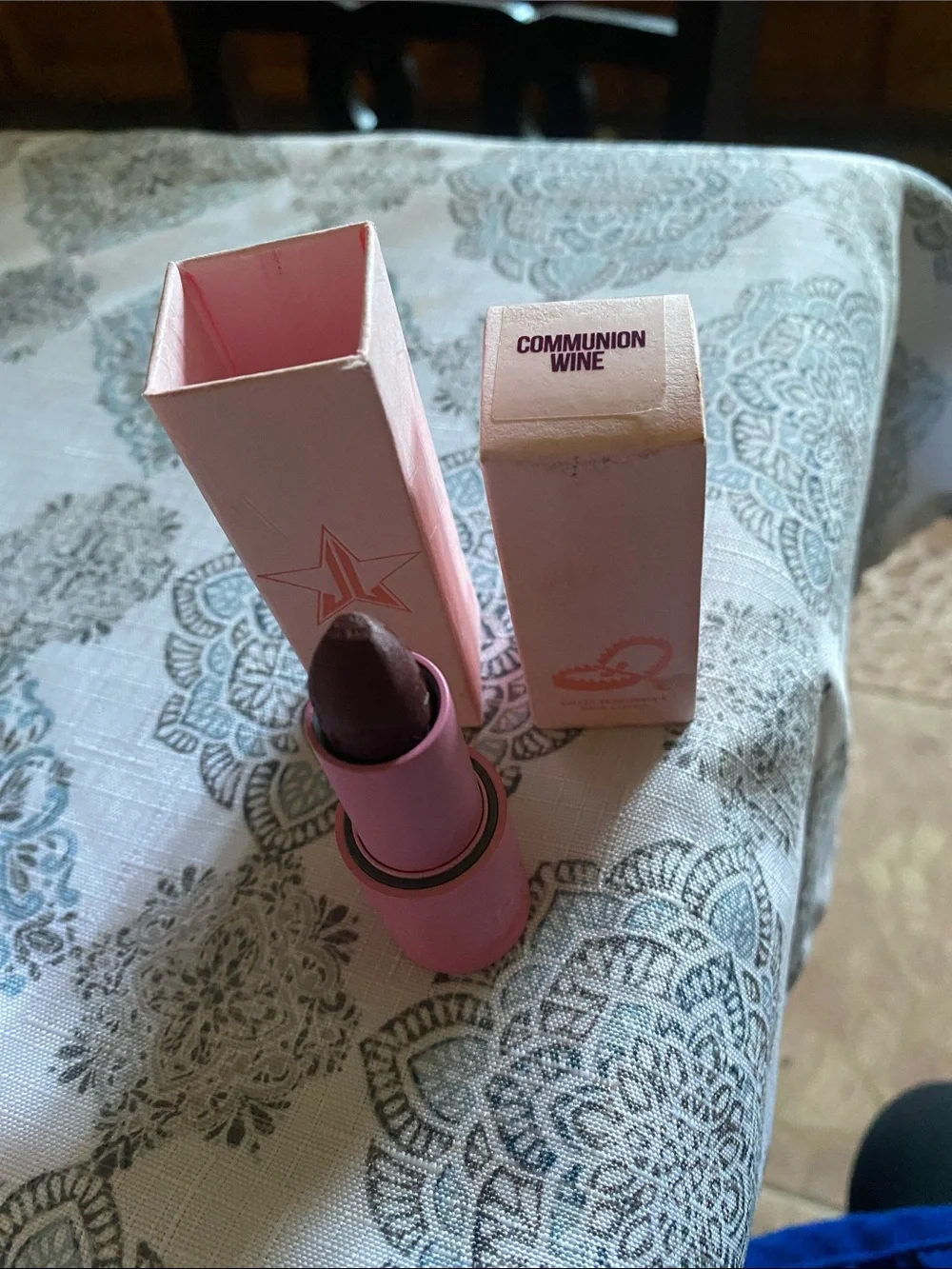 Jeffree Star Pink Lipstick Boxes - Pale Pink Packaging